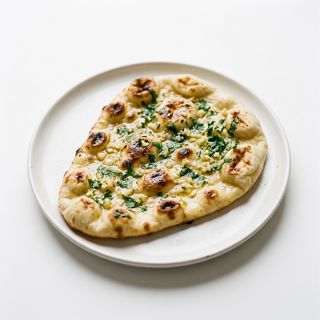 NAAN DE AJO (GARLIC NAAN)