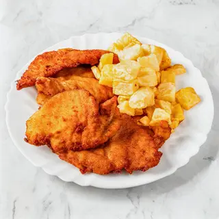 Pollo Empanado con Patatas Fritas