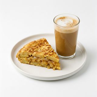 Café (120 Ml.) Con Pincho De Tortilla