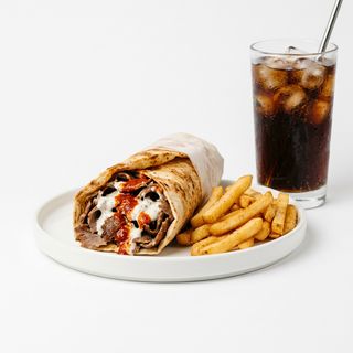 Menú Dürum Solo Carne Y Salsas + Patatas + Bebida