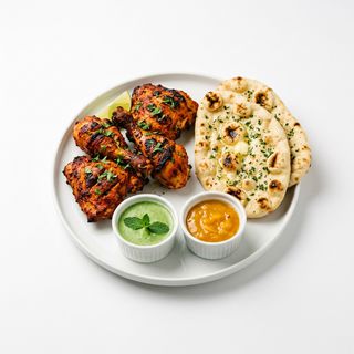 4 Chicken leg piece + 2 naan +2salsas