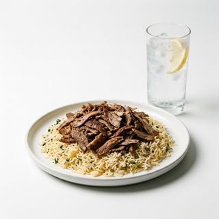 Menú kebab oriental con arroz
