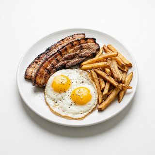 Panceta Con Huevos Y Patatas