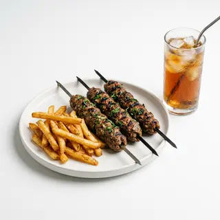 Seekh Kebab 3u. + Patatas + Refresco