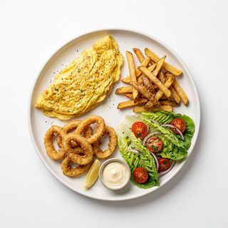 Plato #6: Tortilla Francesa Variada, Patatas Fritas, Rabas Y Ensalada