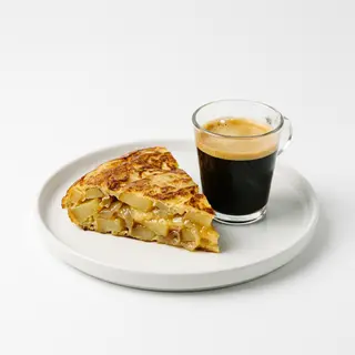 Café Solo + Pincho Tortilla De Patatas Con Cebolla