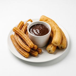 Chocolate (500 Ml.) + 12 Churros + 4 Porras