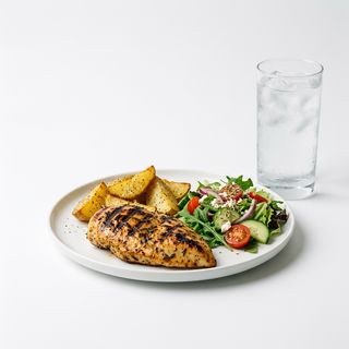 Menú Del Día Con Plato Y Bebida