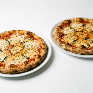 Oferta 2 Pizzas Familiares De La Carta