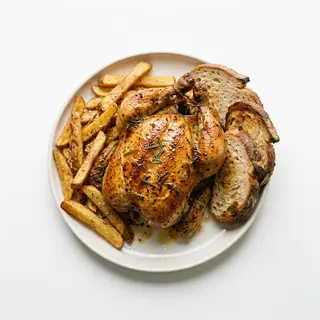 Pollo de corral gallego+doble ración patatas fritas bistró+pan de leña