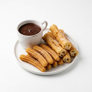 Chocolate (500 Ml.) + Churros (6 Uds.) + Porras (4 Uds.)