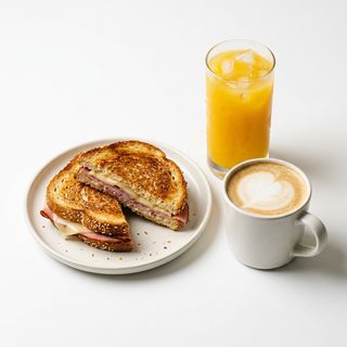 Combo Café (30 Ml.) Con Sándwich