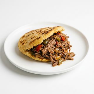 Arepa Carne Mechada