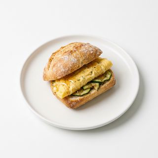 Pulga De Tortilla Francesa Con Calabacin Y Miel