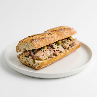 Bocadillo De Atún