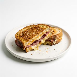 Sándwich De Jamón Y Queso