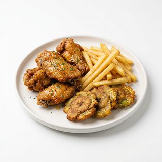 Alitas Con Patatas (Ración)