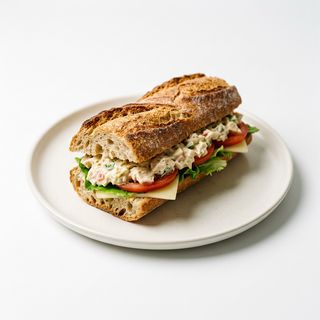 Bocadillo De Pasta De Pollo Especial