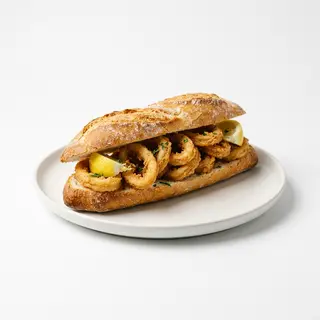 Bocadillo de rabas
