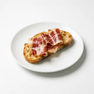 Jamón ibérico en pan cristalino