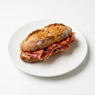 Pulguita De Serrano Y Tomate