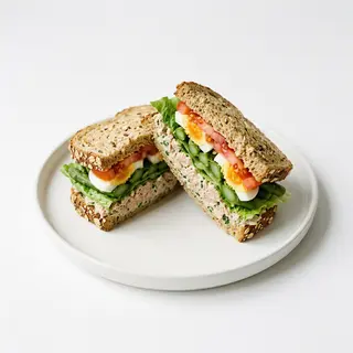 Vegetal en pan de cereales