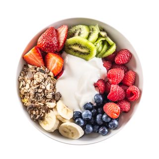 Yogur Con Frutas Y Granola