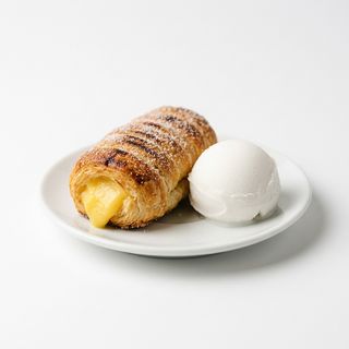 Xuxo De Crema Al Forn Amb Gelat De Coco