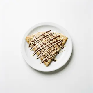 Crep con chocolate negro y blanco (domino)