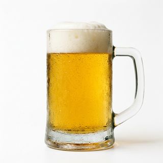 Caneca de Cerveja à Pressão Grande
