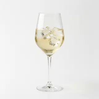 Vino bianco calice