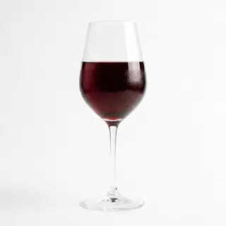 Vino rosso calice