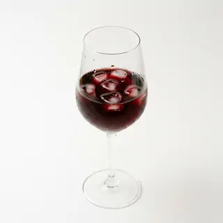 Vino tinto botella