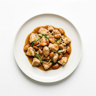 73A.Pollo Con Almendras Sin Verduras
