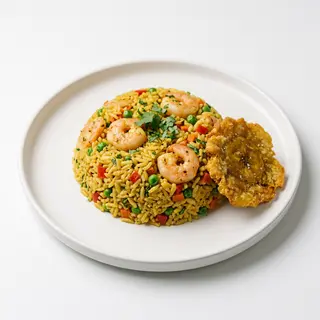 Arroz Con Camarones Y Patacón