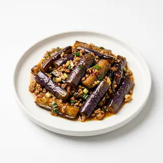 Berenjenas salteadas con carne al estilo chino