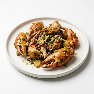 Bocas y patas de cangrejo chino en salsa