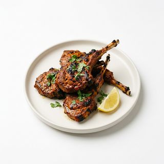 Costilla De Cordero Tandoori (Sizzler)