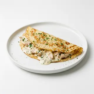 Crepe De Pollo Y Bechamel