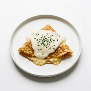 Crepe De Queso Y Bechamel