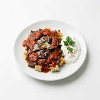 Iskender con pan turco