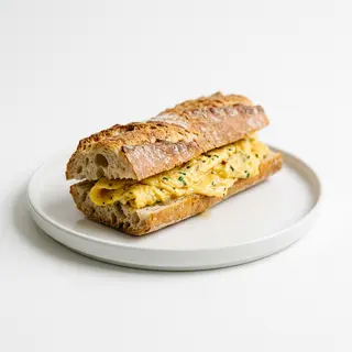 Medio Bocadillo Tortilla Francesa