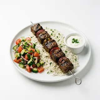 Plato Sis Kebab Pincho de Ternera
