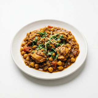 Pollo balti con garbanzos