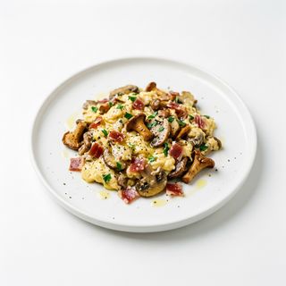 Revuelto De Setas Y Jamón