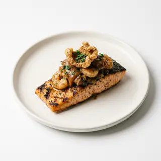 SALMÓN DE DOS MUNDOS A LA BRASA