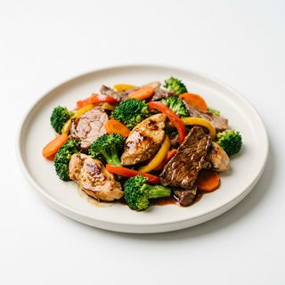 Kung pad med mamuang 