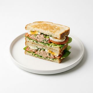 Sandwich vegetal de Atún