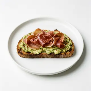 Tostada De Jamón Serrano Y Aguacate