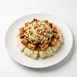 Vigorón Yuca Con Corteza De Cerdo Y Ensalada